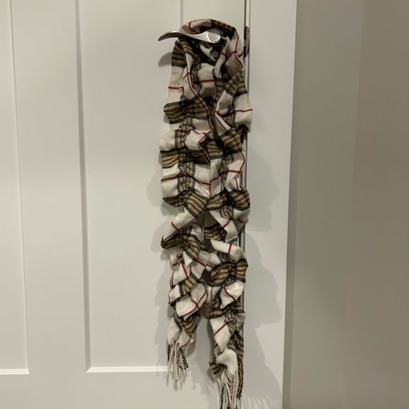 Soft Winter Scarf ❄️ - Picture 1 of 6